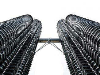 worms eyeview photography of Petronas Tower during daytime by iampatrickpilz (Unsplash.com)