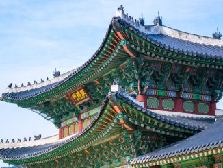green and red temple by brady_bellini (Unsplash.com)