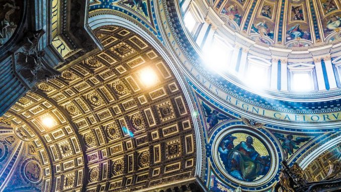 Catholic dome ceiling by jtlns (Unsplash.com)