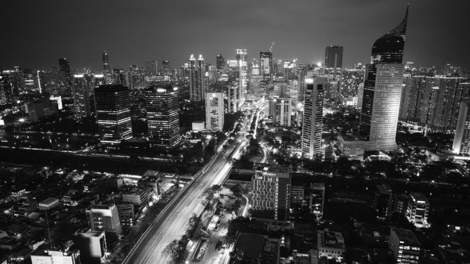 City activity Jakarta by bagusghufron (Unsplash.com)