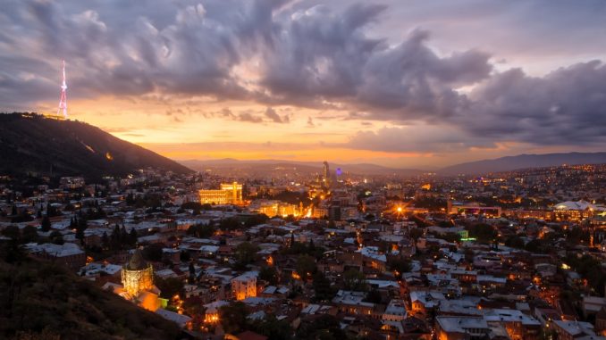 A glorious sunset over Tbilisi, Georgia by jaanus (Unsplash.com)