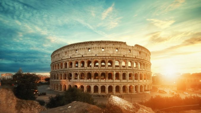 Colosseo - Rome by willianwest (Unsplash.com)