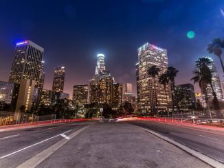 Los Angeles Speed by lucamicheli (Unsplash.com)
