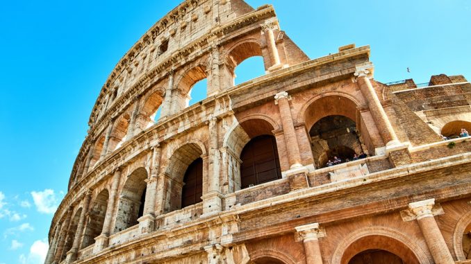 Colosseum Exterior by cadop (Unsplash.com)